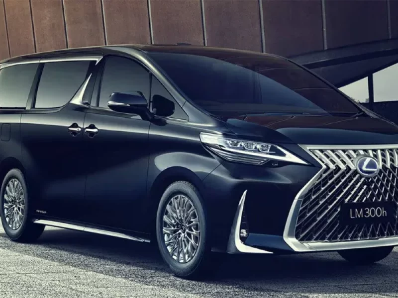 Lexus LM300h 七人座